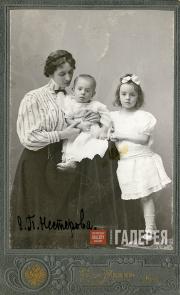 YEKATERINA NESTEROVA WITH HER CHILDREN, NATALYA AND ALEXEI. Kiev. 1908